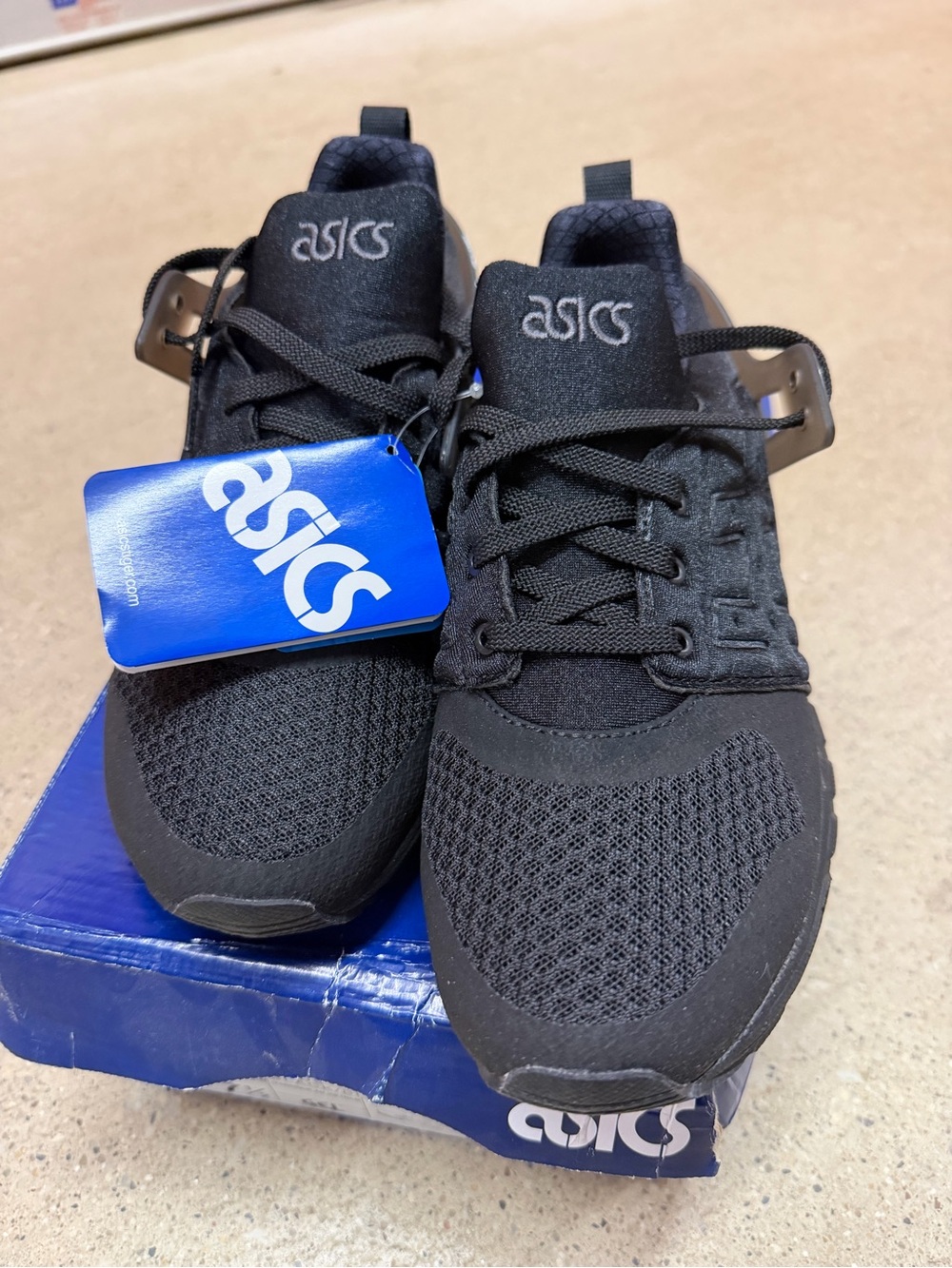 NWB Asics Men’s GT-DS Black Men's Low-Top Mesh Running Shoes Size 7.5